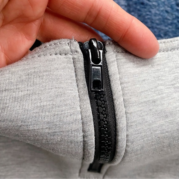 π ZARA GREY SHORT SLEEVE PLUSH LOOSE FIT CROPPED WORKOUT TOP! - Picture 8 of 16